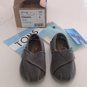 Toms Tiny Canvas Shoes